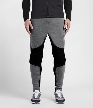 Nike Sportswear Tech Fleece...