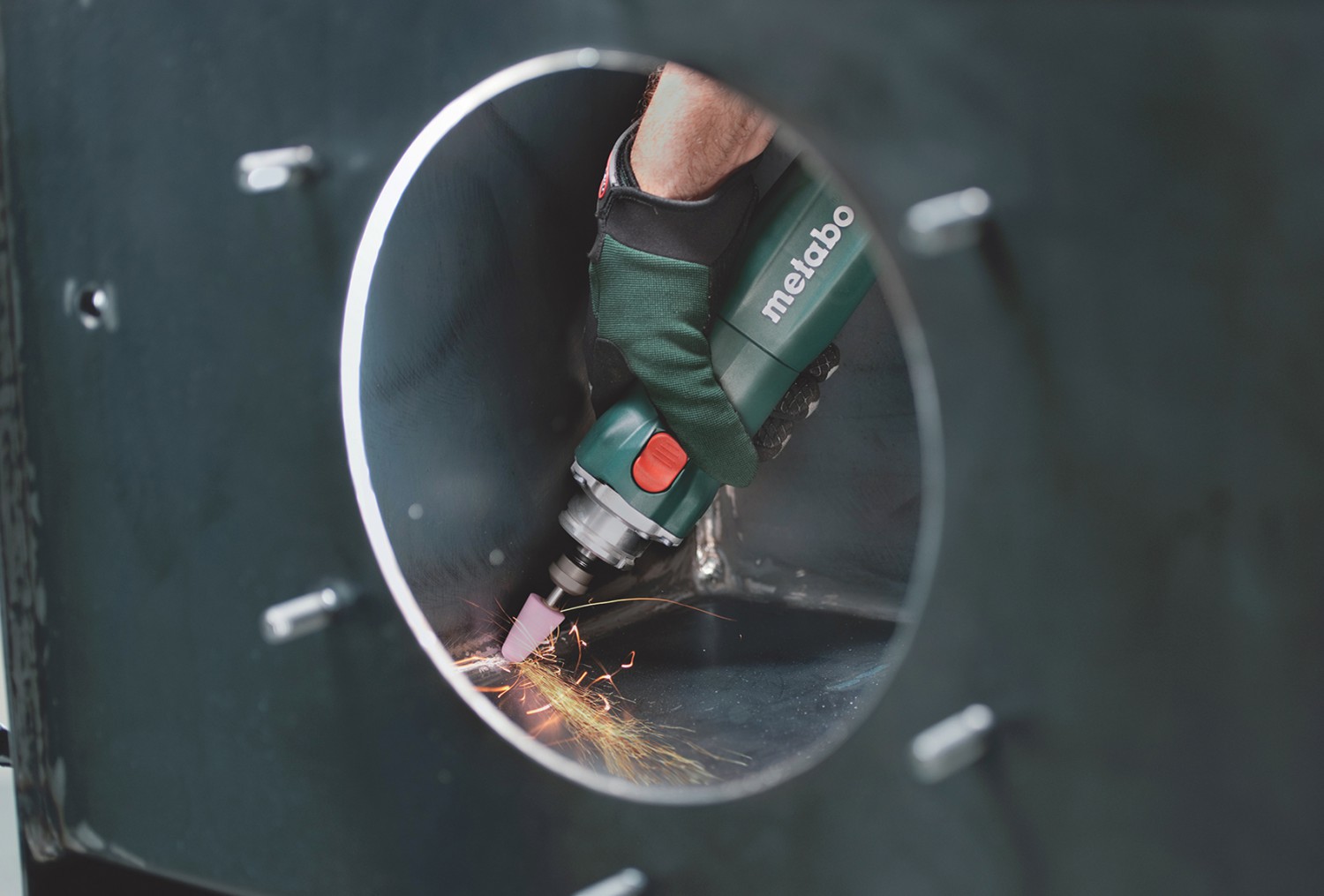 An Electric Die Grinder That Fits Tight Spots and Tight Budgets
